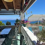 דירה View Junior